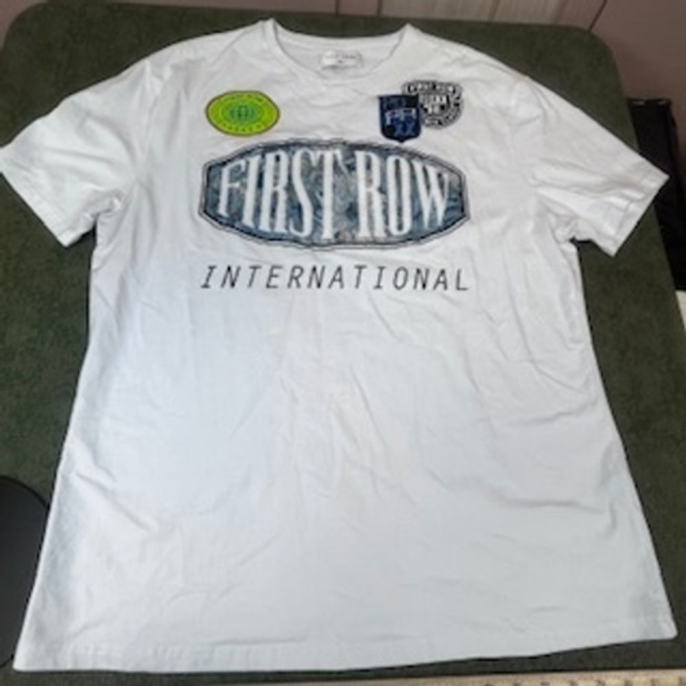 FIRST ROW INTERNATIONAL Mens‎ White Graphic T Shirt XXL "The World Is Yours"